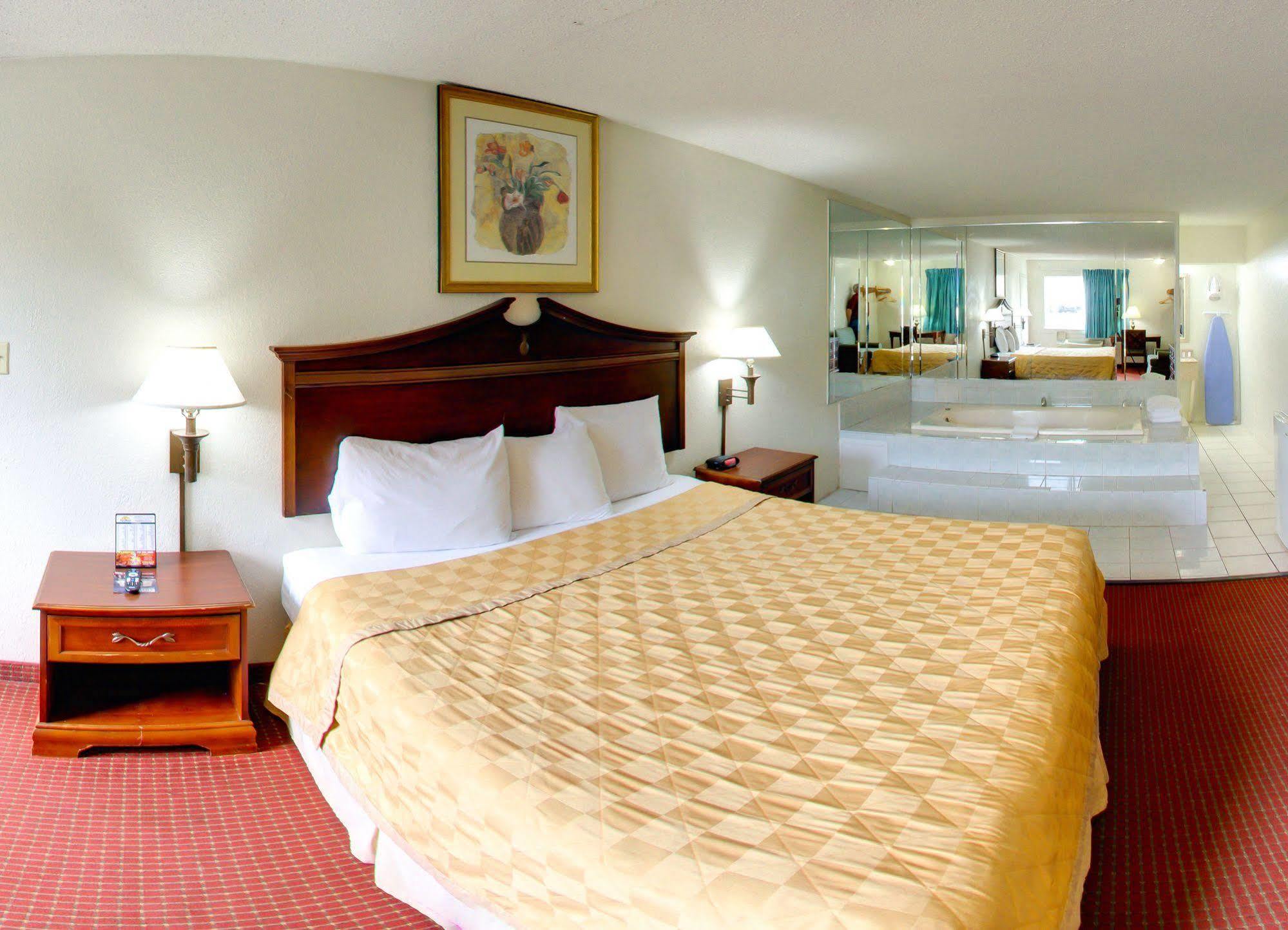 Key West Inn - Νιούπορτ Νιουζ Εξωτερικό φωτογραφία